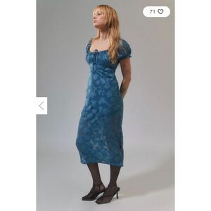 Urban Outfitters Becca Blue Floral Midi Dress Size Large